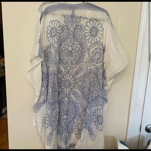 American Eagle Outfitters Blue and Cream Cardigan